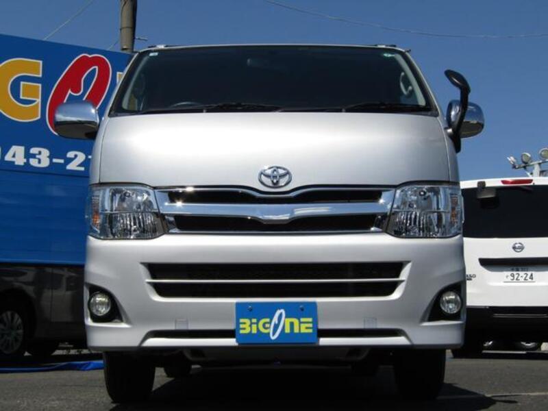 HIACE VAN