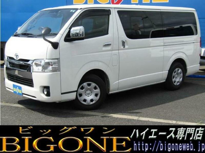 TOYOTA HIACE VAN