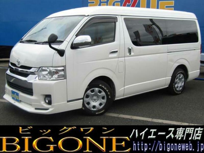 TOYOTA HIACE WAGON