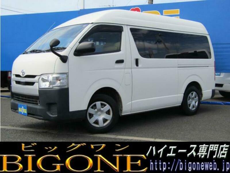 TOYOTA HIACE VAN