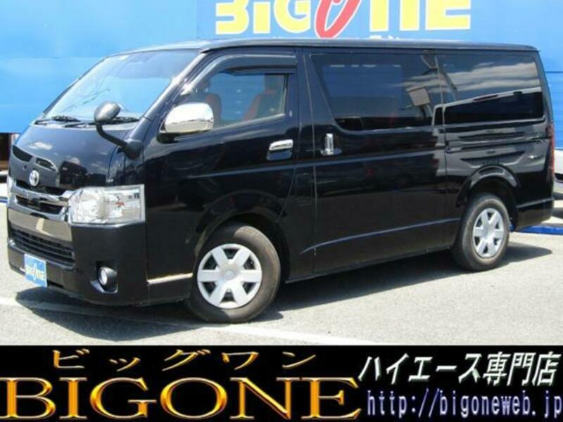 TOYOTA HIACE VAN