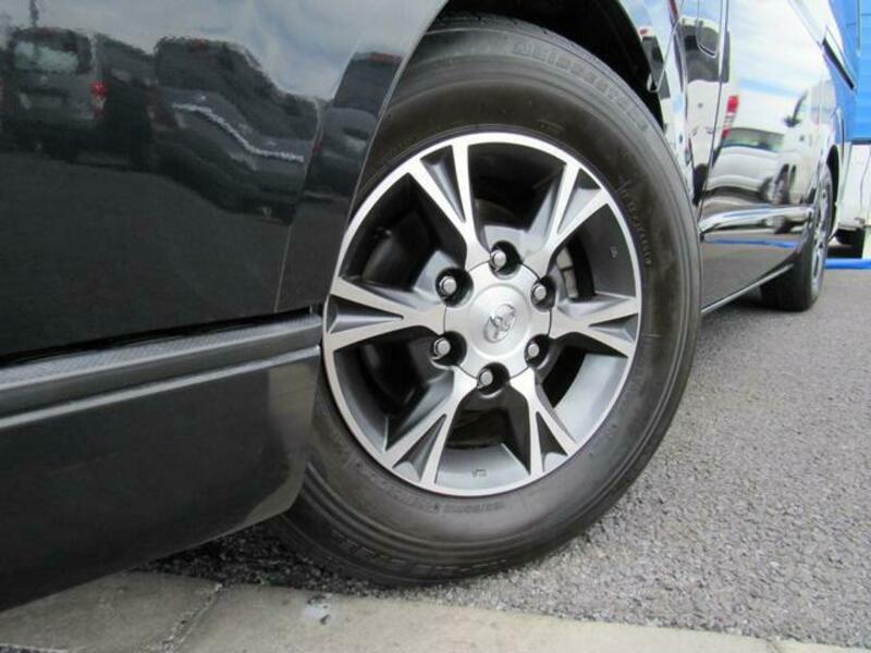 HIACE VAN