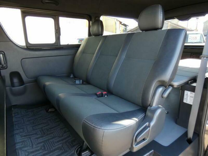 HIACE VAN