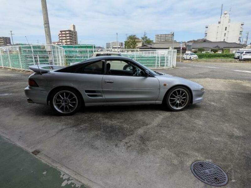 MR2
