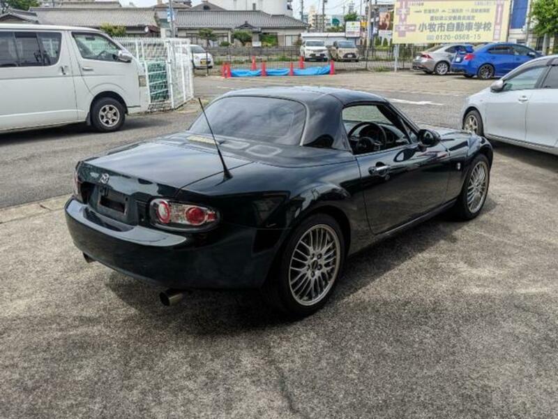 ROADSTER