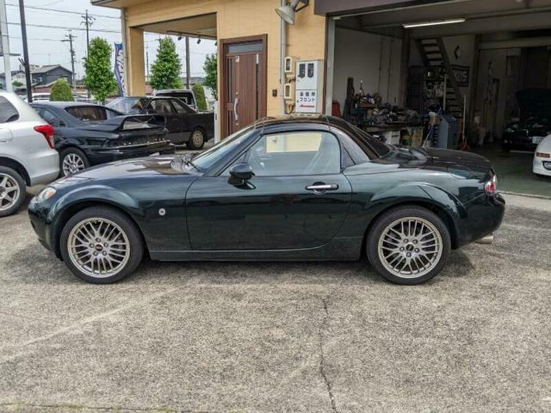 ROADSTER