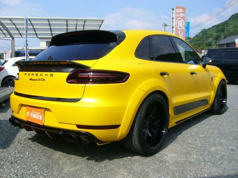 MACAN