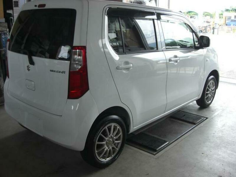 WAGON R