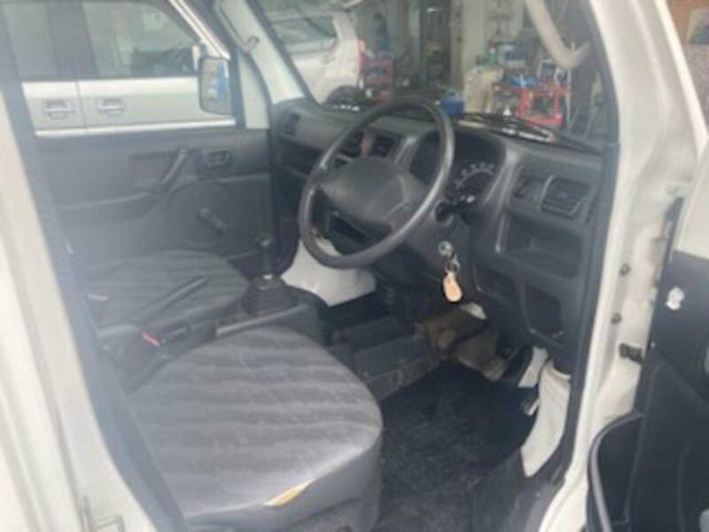 CARRY TRUCK