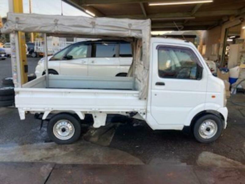 CARRY TRUCK