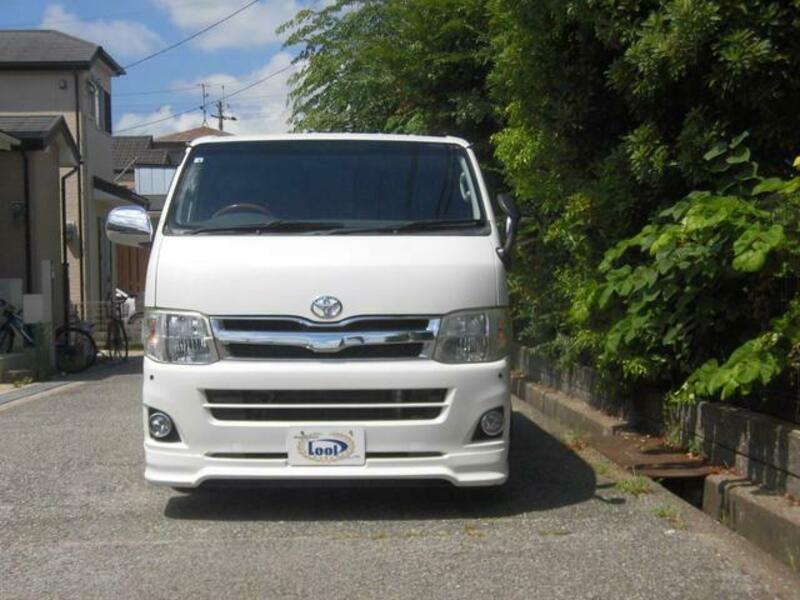 HIACE VAN