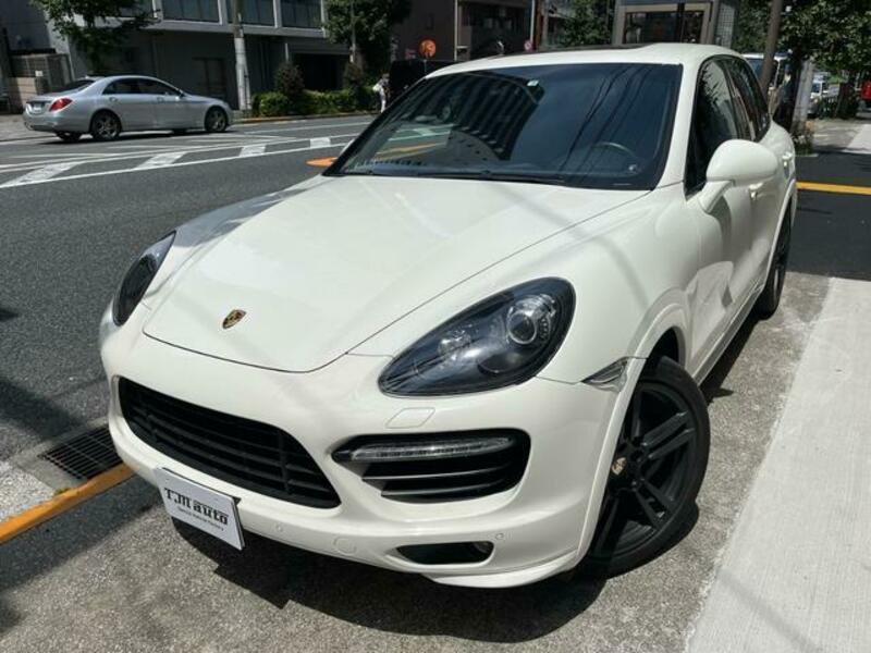 PORSCHE CAYENNE