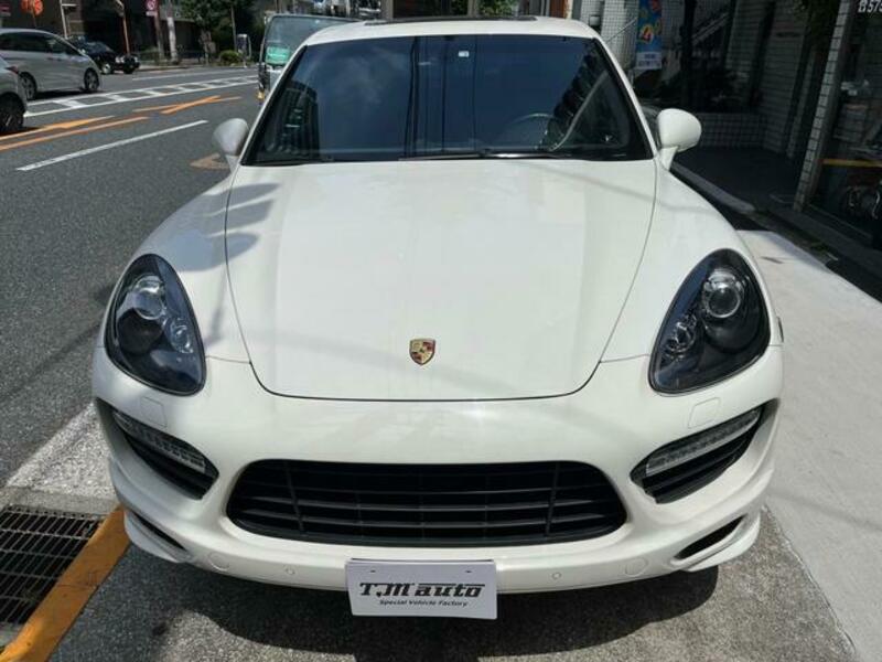 CAYENNE