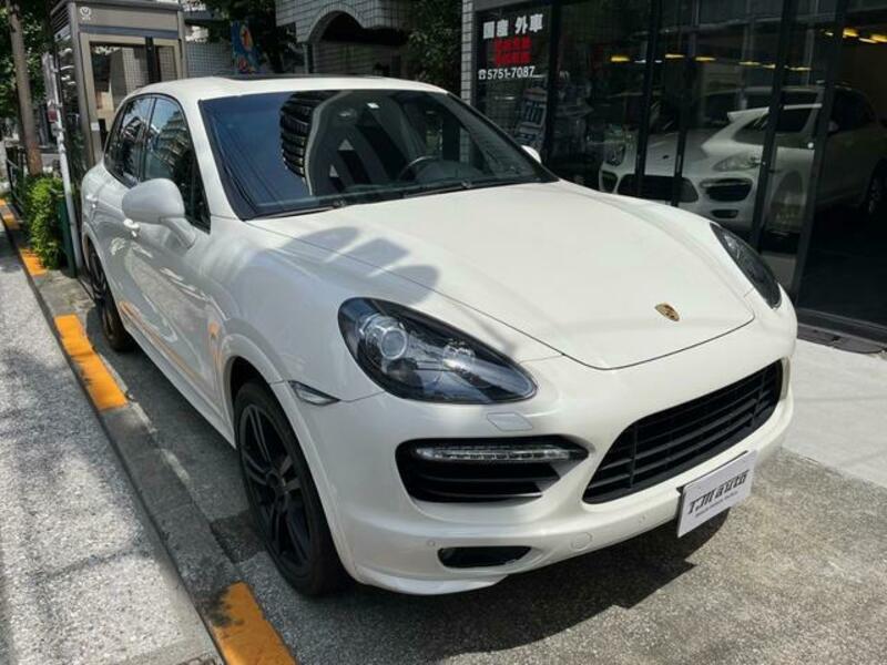 CAYENNE