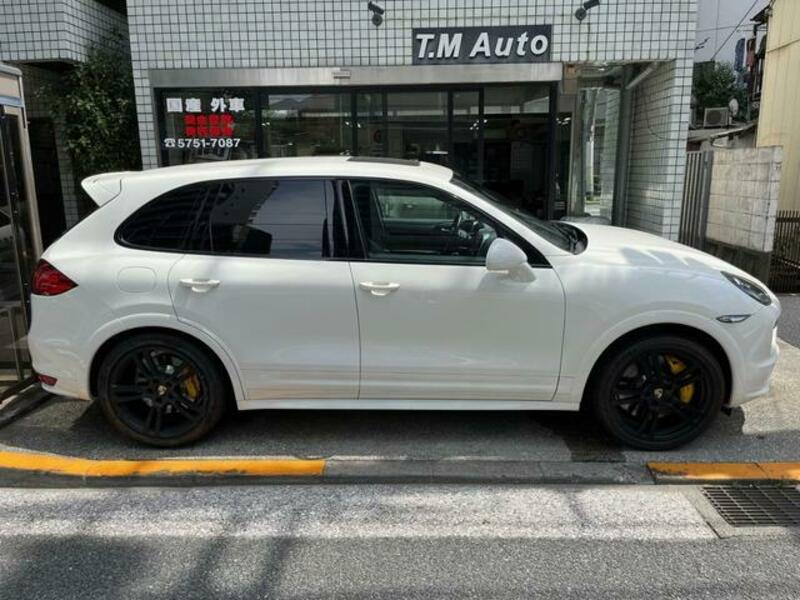 CAYENNE