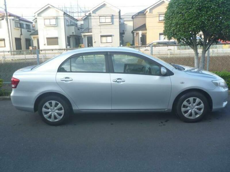 COROLLA AXIO