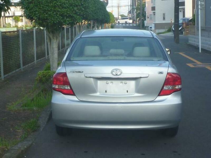 COROLLA AXIO