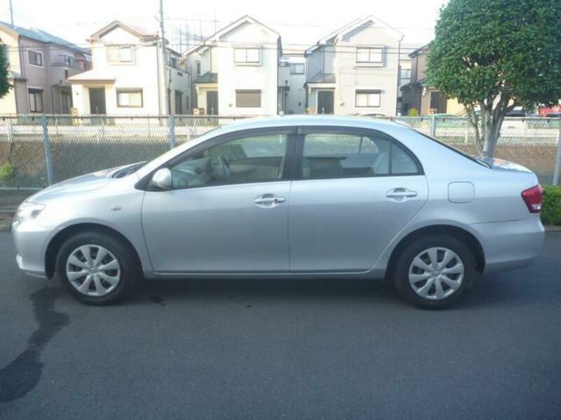 COROLLA AXIO