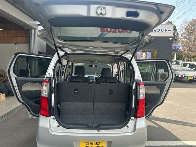 WAGON R