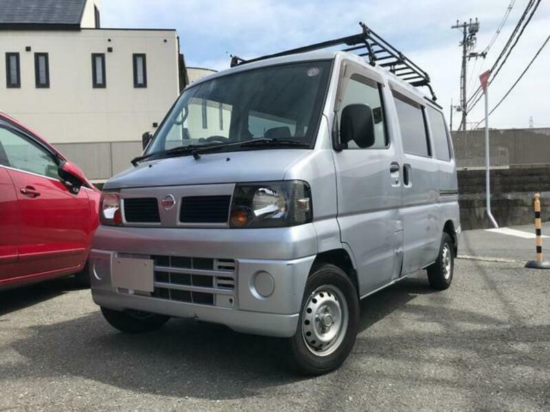 NISSAN CLIPPER VAN