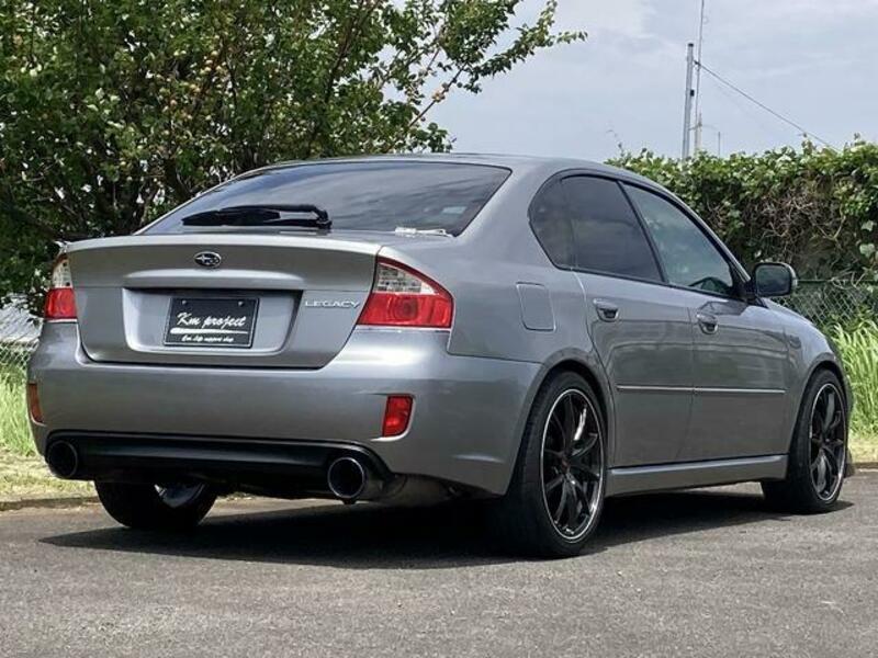 LEGACY B4