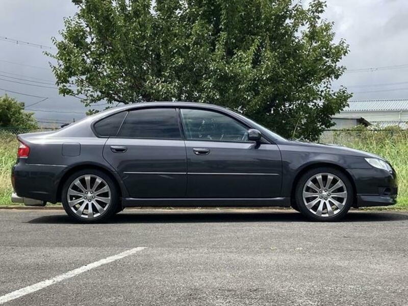 LEGACY B4