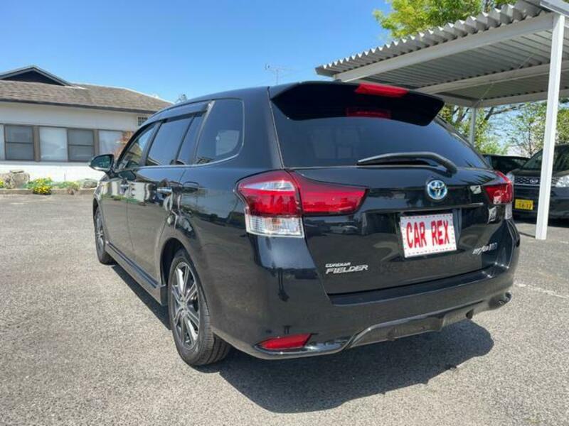 COROLLA FIELDER