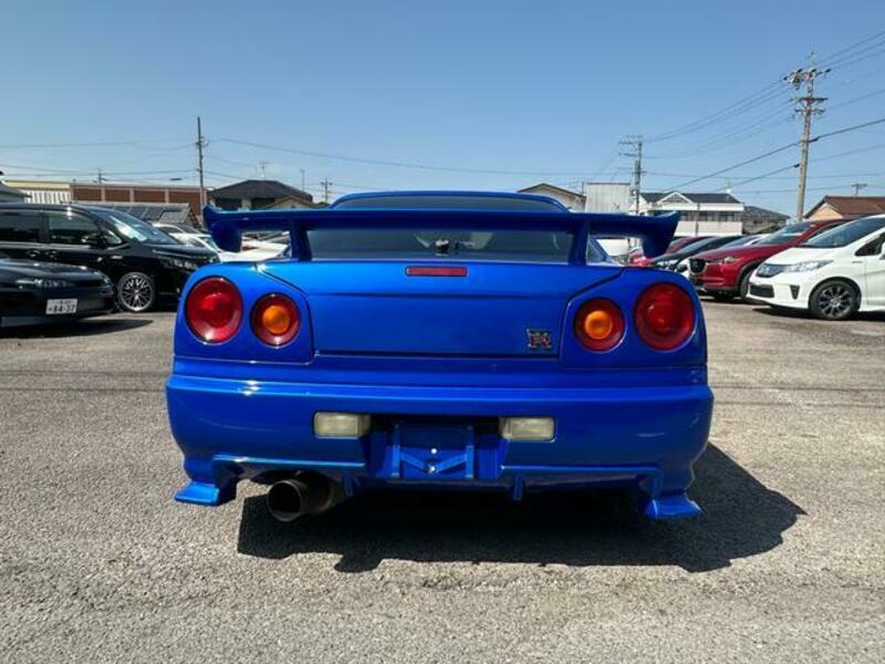 SKYLINE
