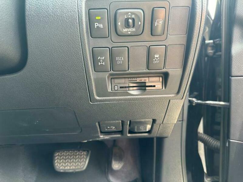 LAND CRUISER