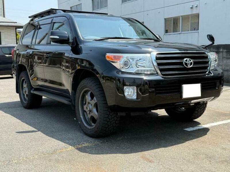 LAND CRUISER-0
