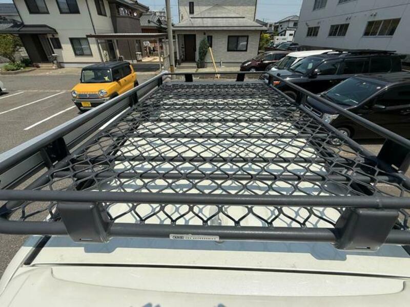 LAND CRUISER