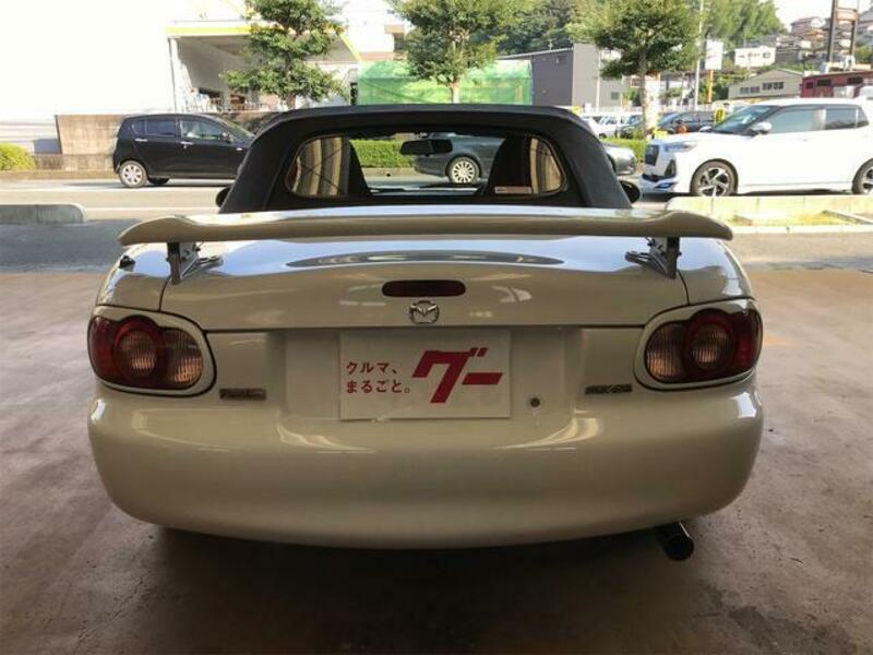 ROADSTER