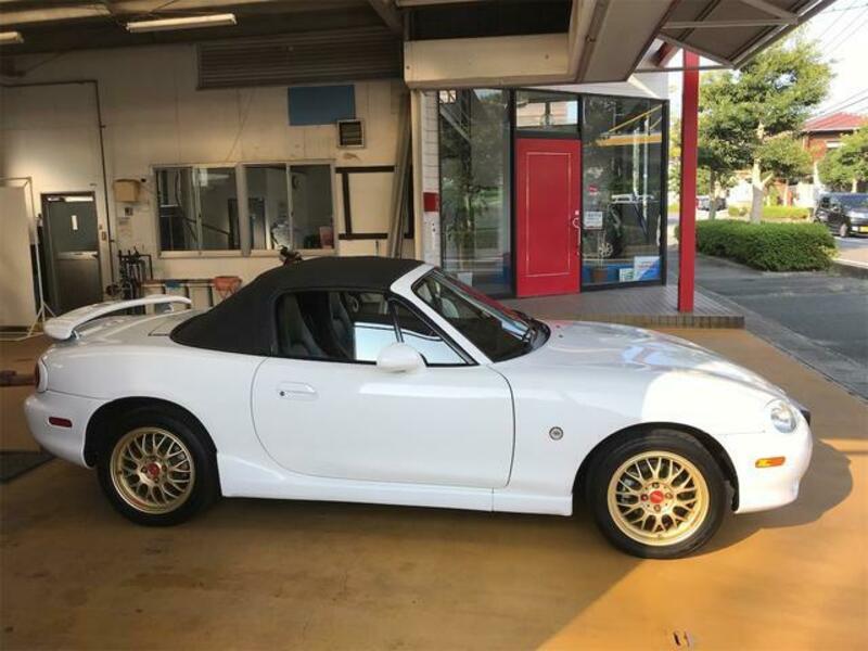 ROADSTER