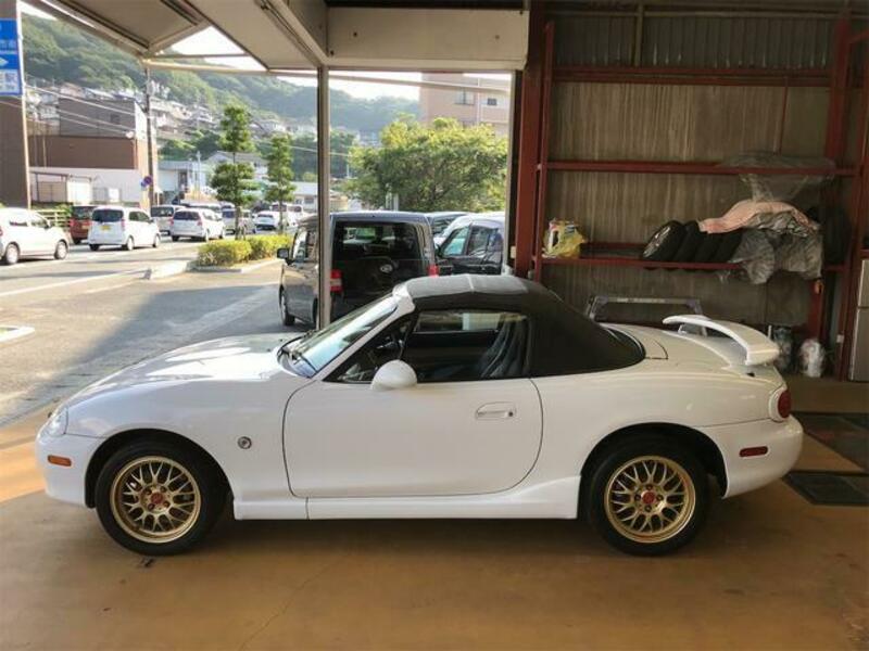 ROADSTER