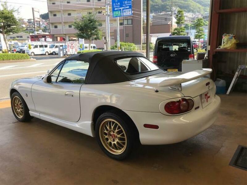 ROADSTER