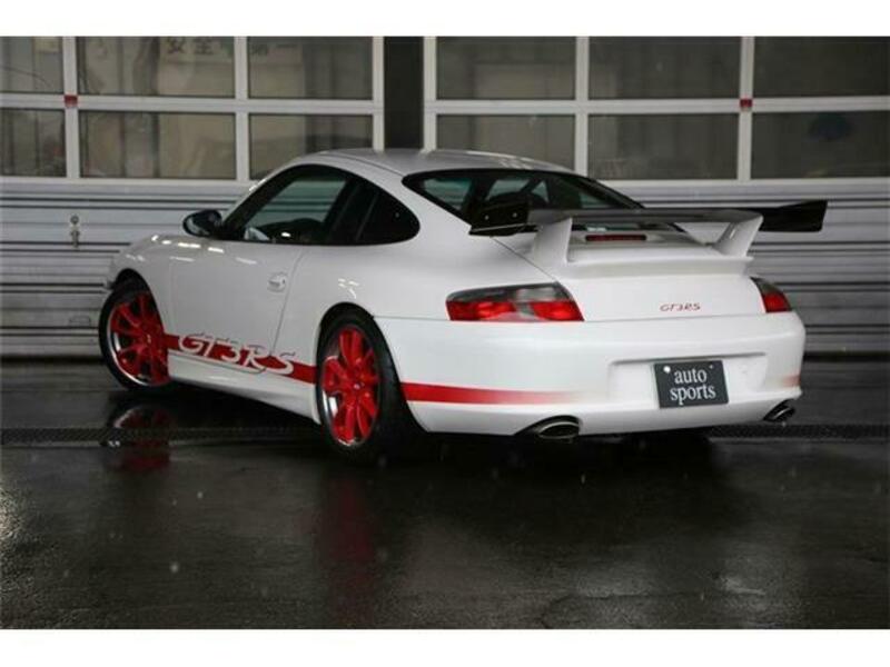 911