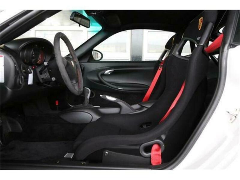 911