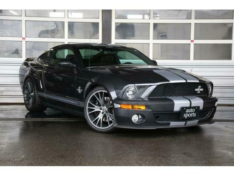 FORD MUSTANG