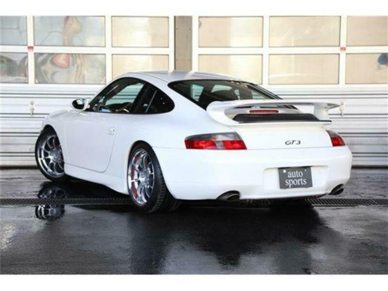 911