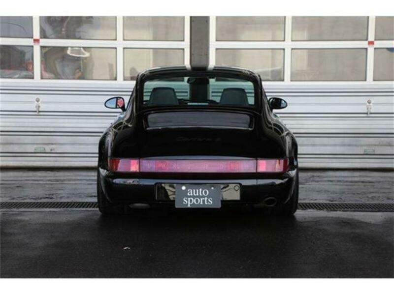 911