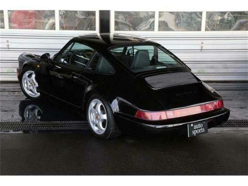 911