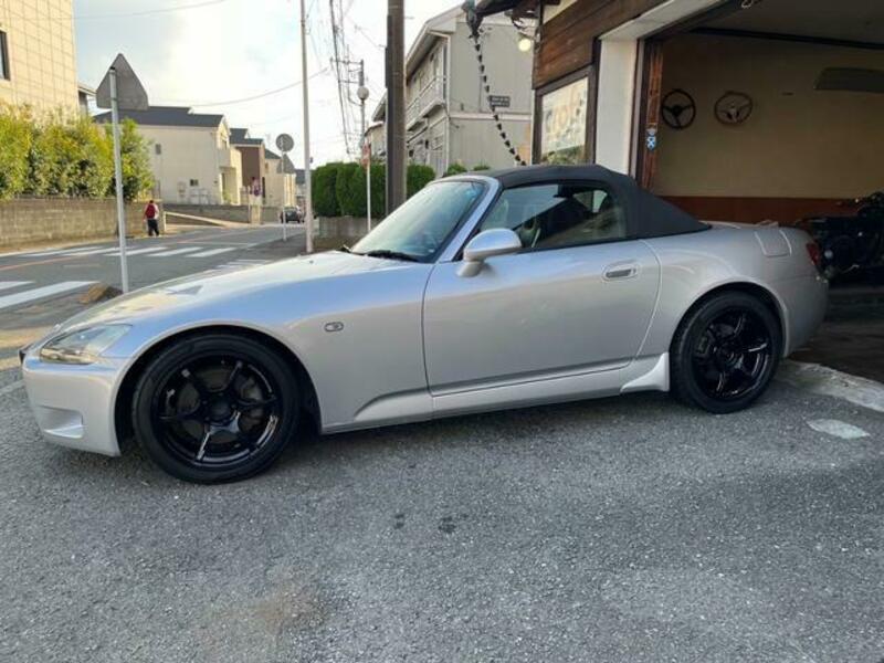 S2000