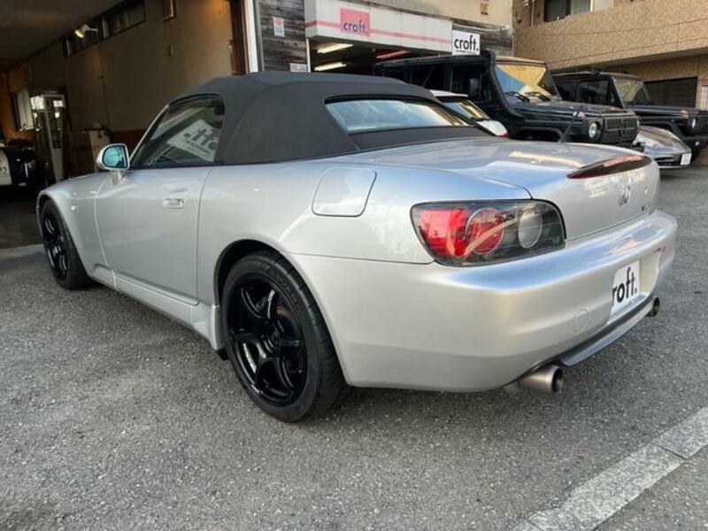 S2000