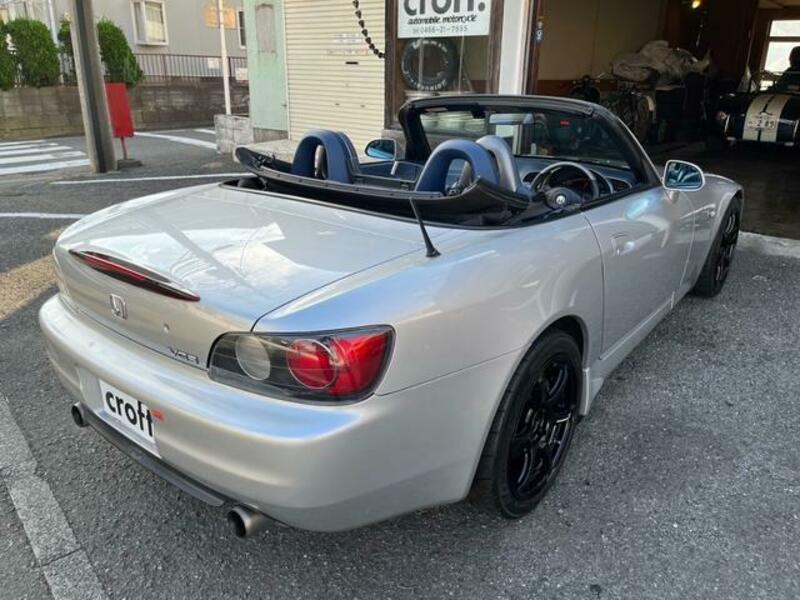 S2000
