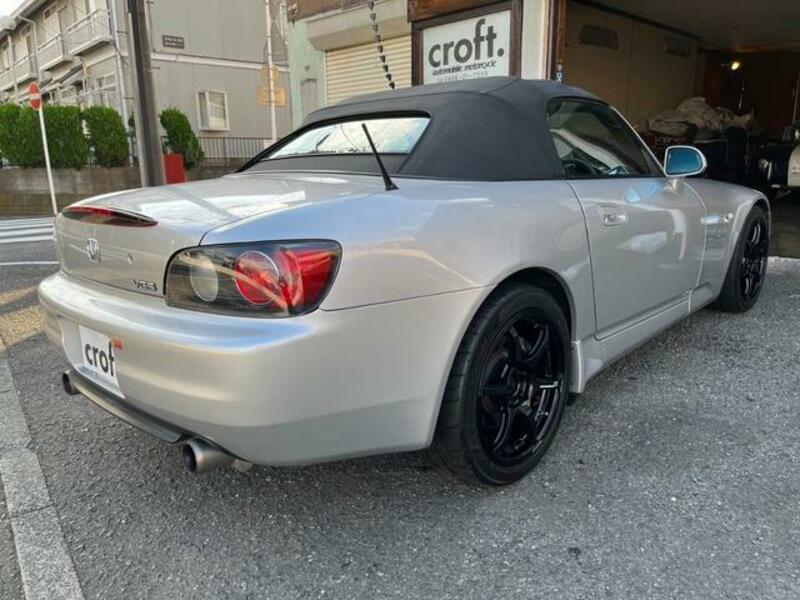 S2000