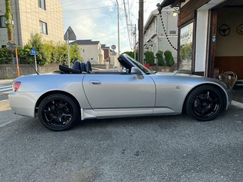 S2000