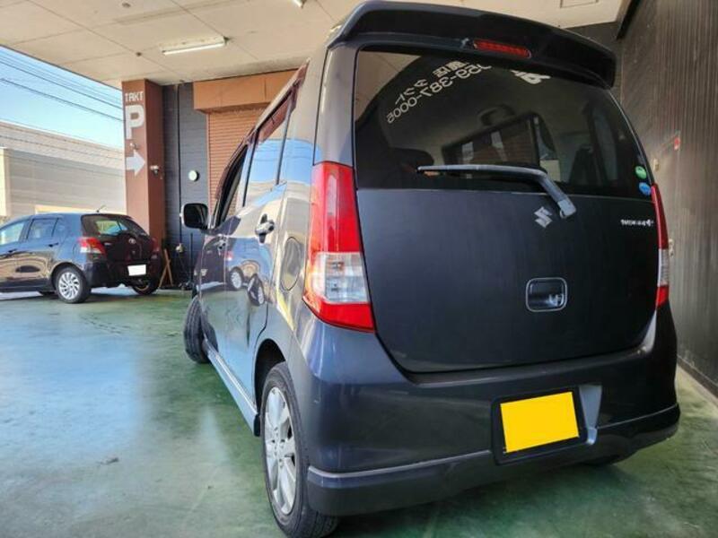 WAGON R