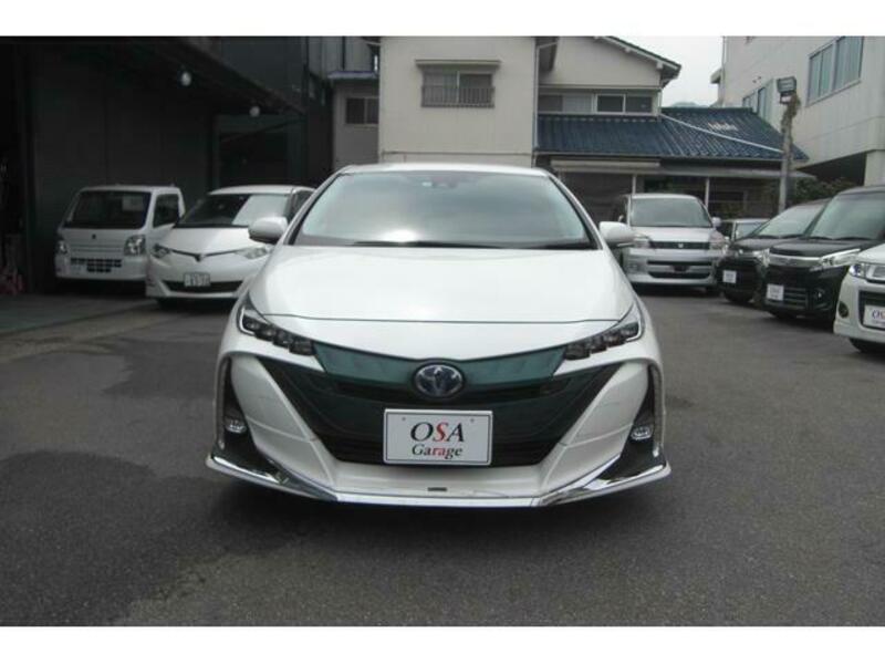 PRIUS PHV