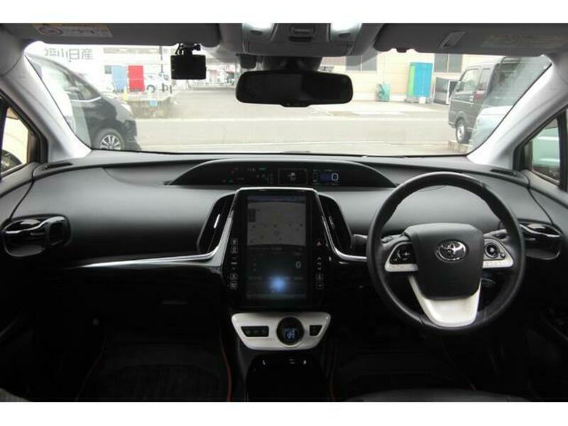 PRIUS PHV