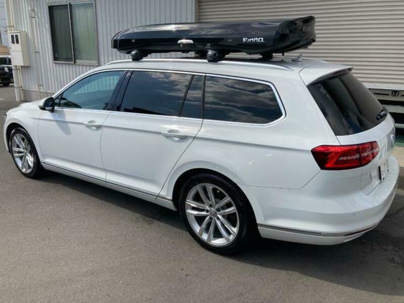PASSAT VARIANT